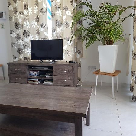 Apartamento Peaceful Townhouse With Private Pool Near The Sea Paphos Exterior foto