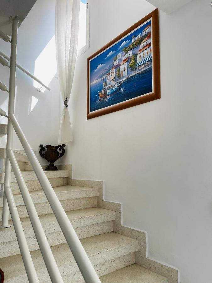 Apartamento Peaceful Townhouse With Private Pool Near The Sea Paphos Exterior foto