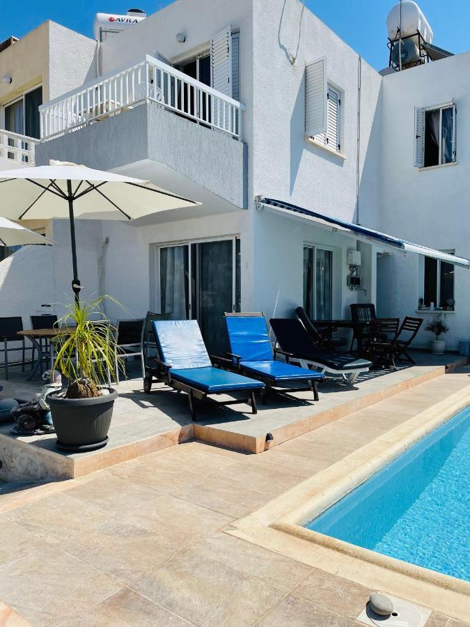 Apartamento Peaceful Townhouse With Private Pool Near The Sea Paphos Exterior foto