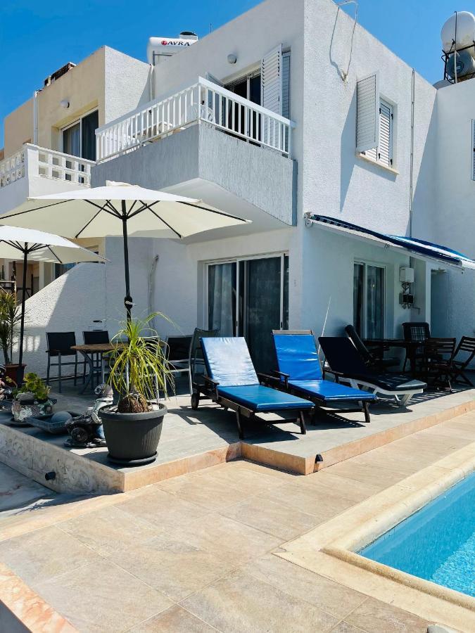 Apartamento Peaceful Townhouse With Private Pool Near The Sea Paphos Exterior foto