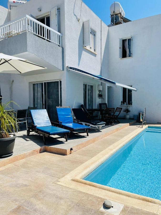 Apartamento Peaceful Townhouse With Private Pool Near The Sea Paphos Exterior foto