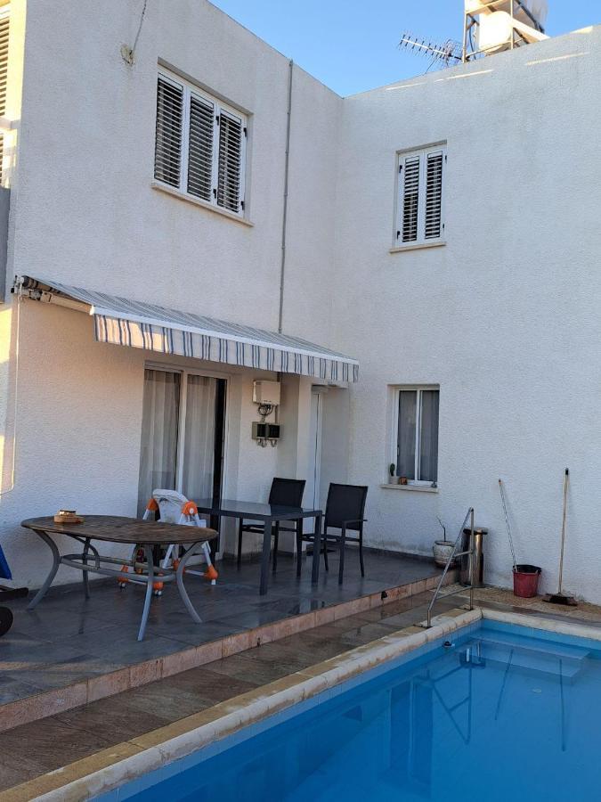 Apartamento Peaceful Townhouse With Private Pool Near The Sea Paphos Exterior foto